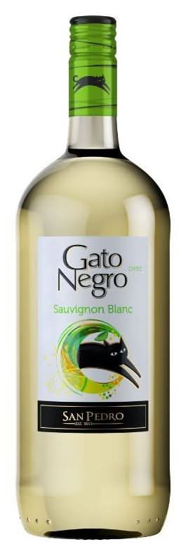 Gato Negro Sauvignon Blanc White Wine (1.5 L)